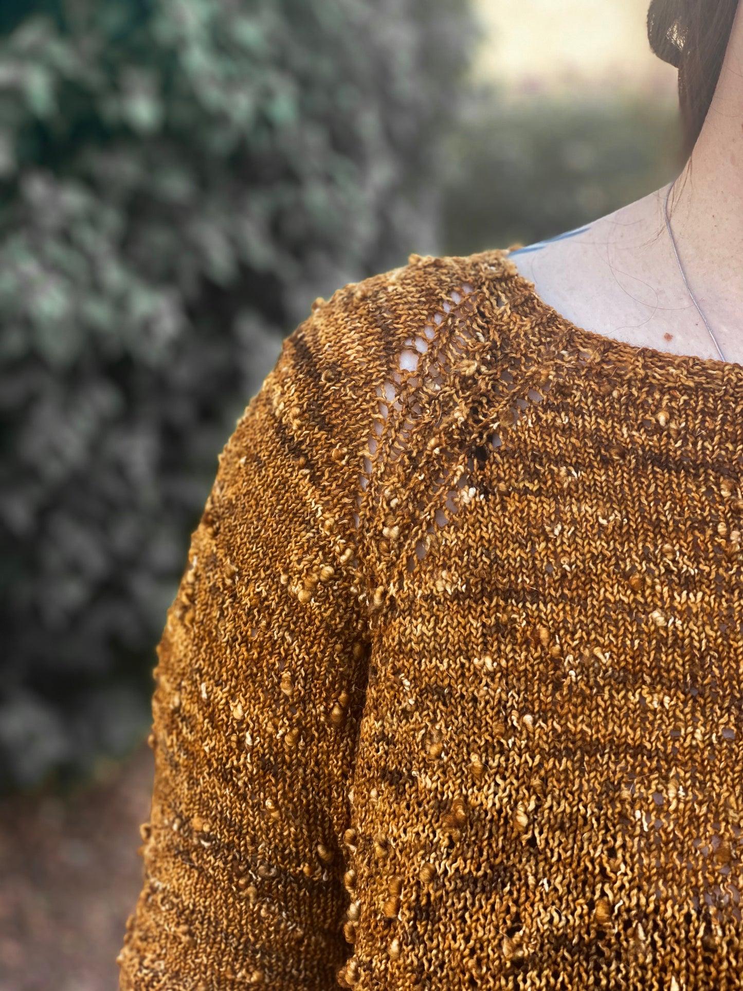 Iris Raglan Sweater - Knitting Pattern
